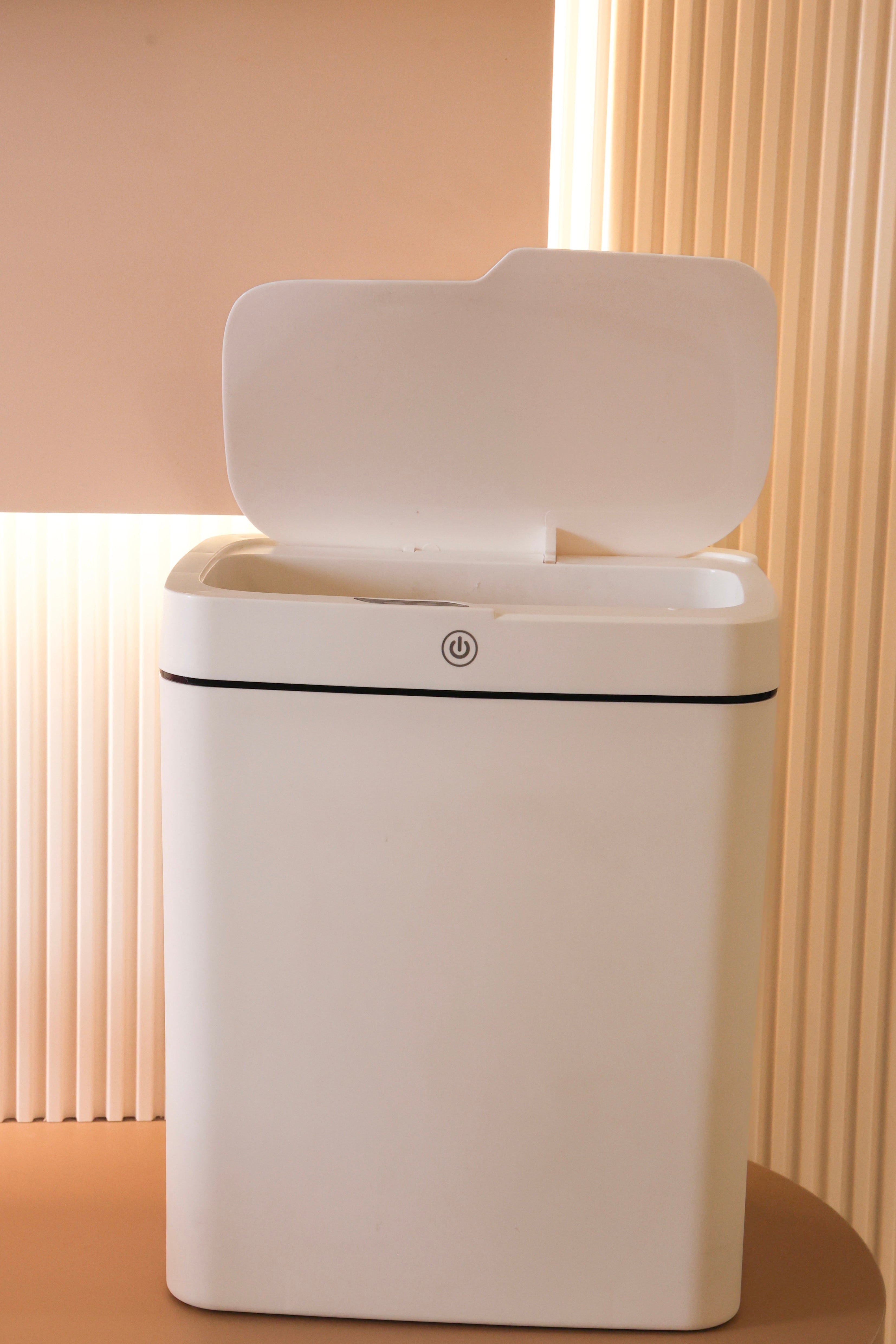 TouchTrash sensor trash can