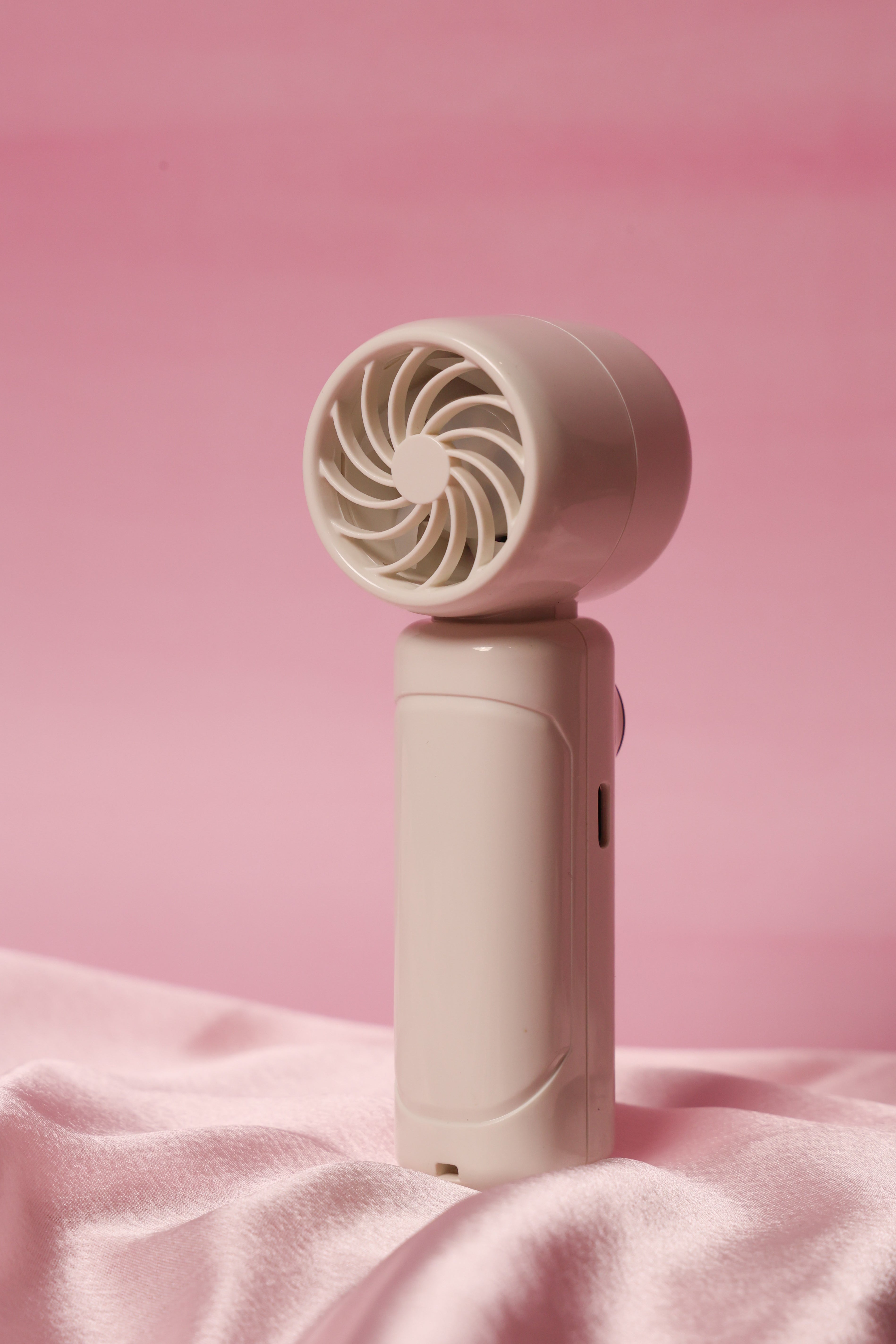 Pocket Breeze (White)