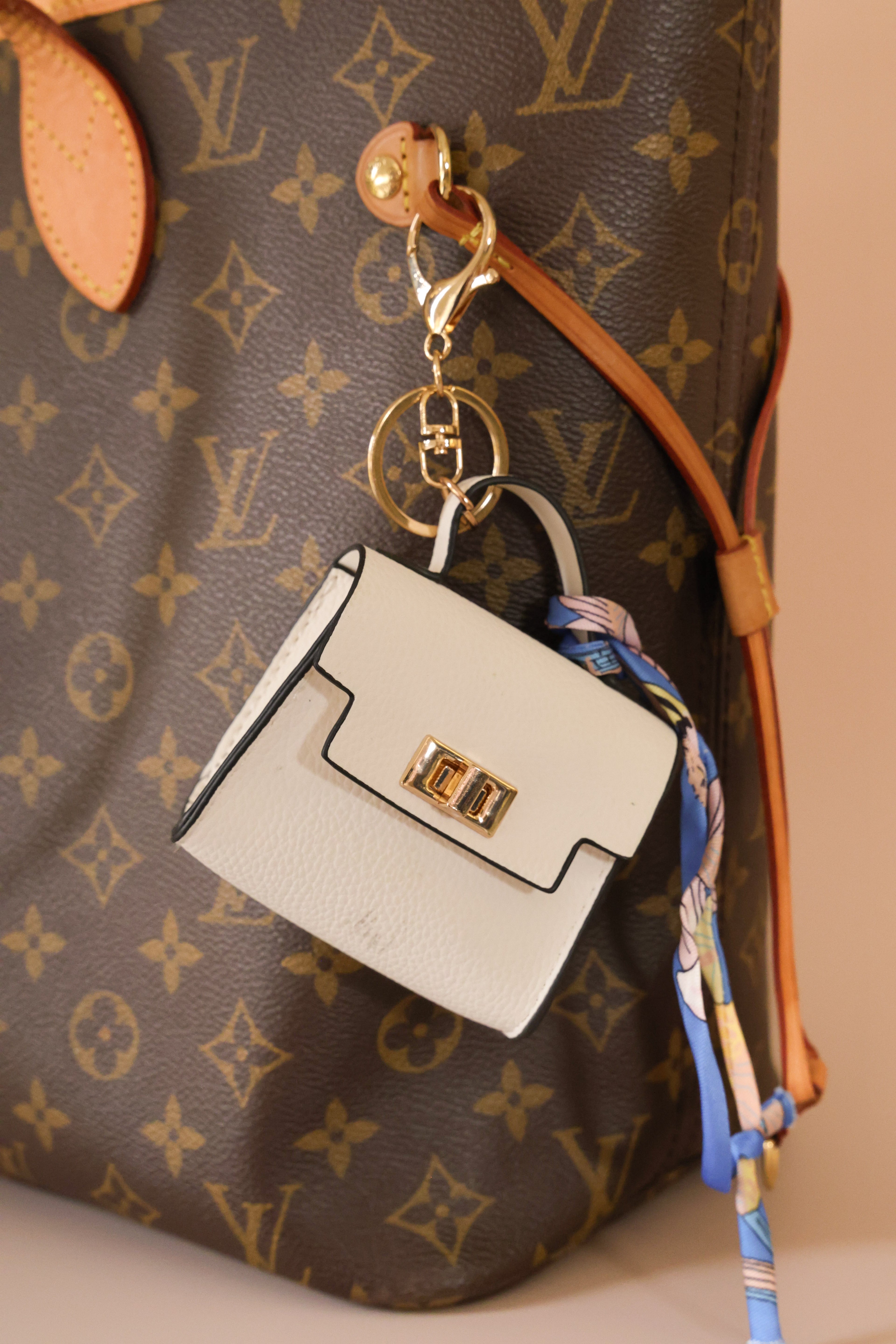 Teeny Totes Bag Charm (White)